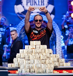 http://resources.pokerstrategy.com/2012/11/15/GregMersonWSOP.jpg