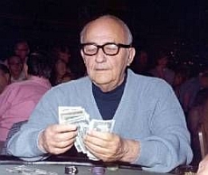 http://resources.pokerstrategy.com/2012/11/13/11111111111111111.jpg
