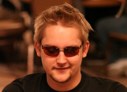 Niklas Heinecker Niklas Heinecker