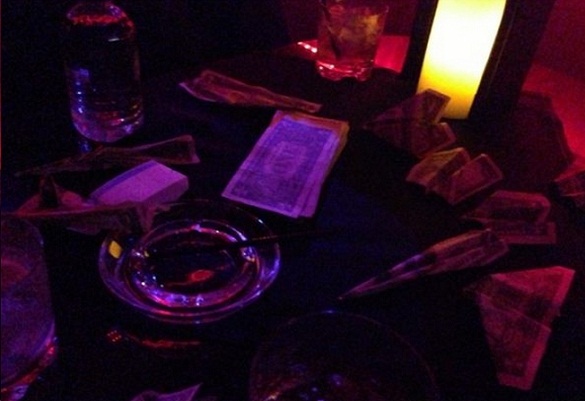 money plane