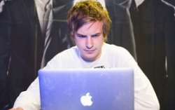 Viktor Blom Viktor Blom