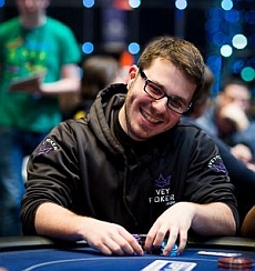 https://www.pokerstrategy.com/wp-content/uploads/cdn-origin/2013/05/07/dan_smith_ept9mon_d1a_3.jpg