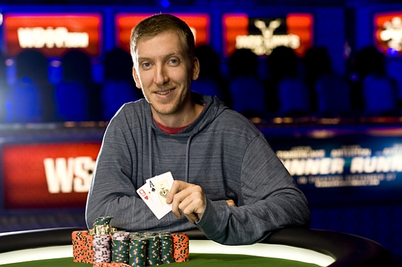 https://www.pokerstrategy.com/wp-content/uploads/cdn-origin/2013/07/03/12851-winner-photo.jpg