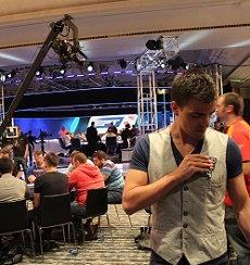 https://www.pokerstrategy.com/wp-content/uploads/cdn-origin/2013/11/11/1272339_573685436022627_1997240400_o-1.jpg