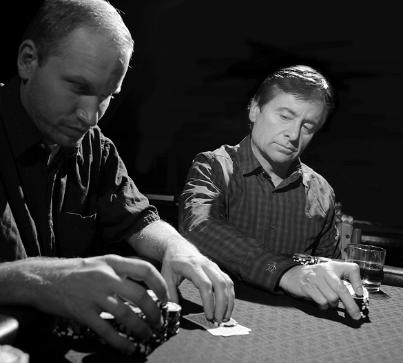 https://www.pokerstrategy.com/wp-content/uploads/cdn-origin/2013/12/04/tell1.jpg