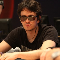 https://www.pokerstrategy.com/wp-content/uploads/cdn-origin/2014/02/10/isaac_haxton_ass.jpg