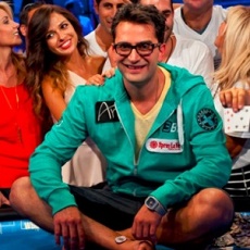 https://www.pokerstrategy.com/wp-content/uploads/cdn-origin/2014/02/18/Antonio-Esfandiari-is-the-Big-One-for-One-Drop-Champion.jpg