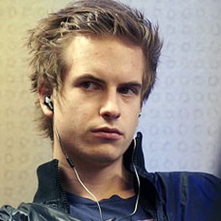Viktor Blom broke