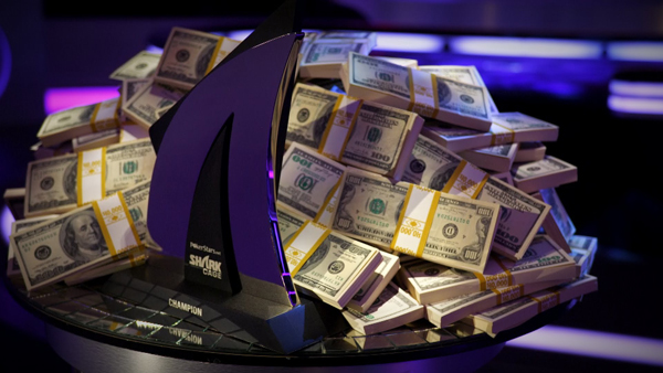 Seul le vainqueur de Shark Cage remportera un million de dollars ! Seul le vainqueur de Shark Cage remportera un million de dollars !