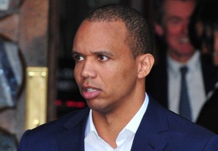 Phil Ivey paga al Borgata Phil Ivey paga al Borgata