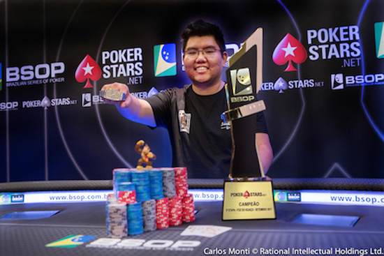 A cravada rendeu ao brasileiro um prêmio de R$ 379.010 Rodolfo Tanaka campeão do BSOP 100 Foz do Iguaçu 2017