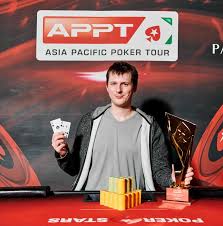 Daniel Demicki po zwycięstwie High Rollera APPT Daniel Demicki po zwycięstwie High Rollera APPT