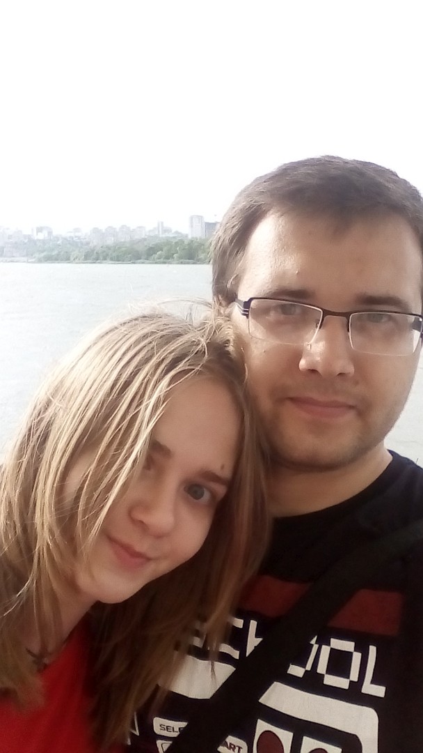 kukushka93RNMD with his sister