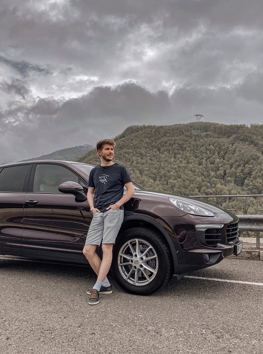 Exan13 с Porsche