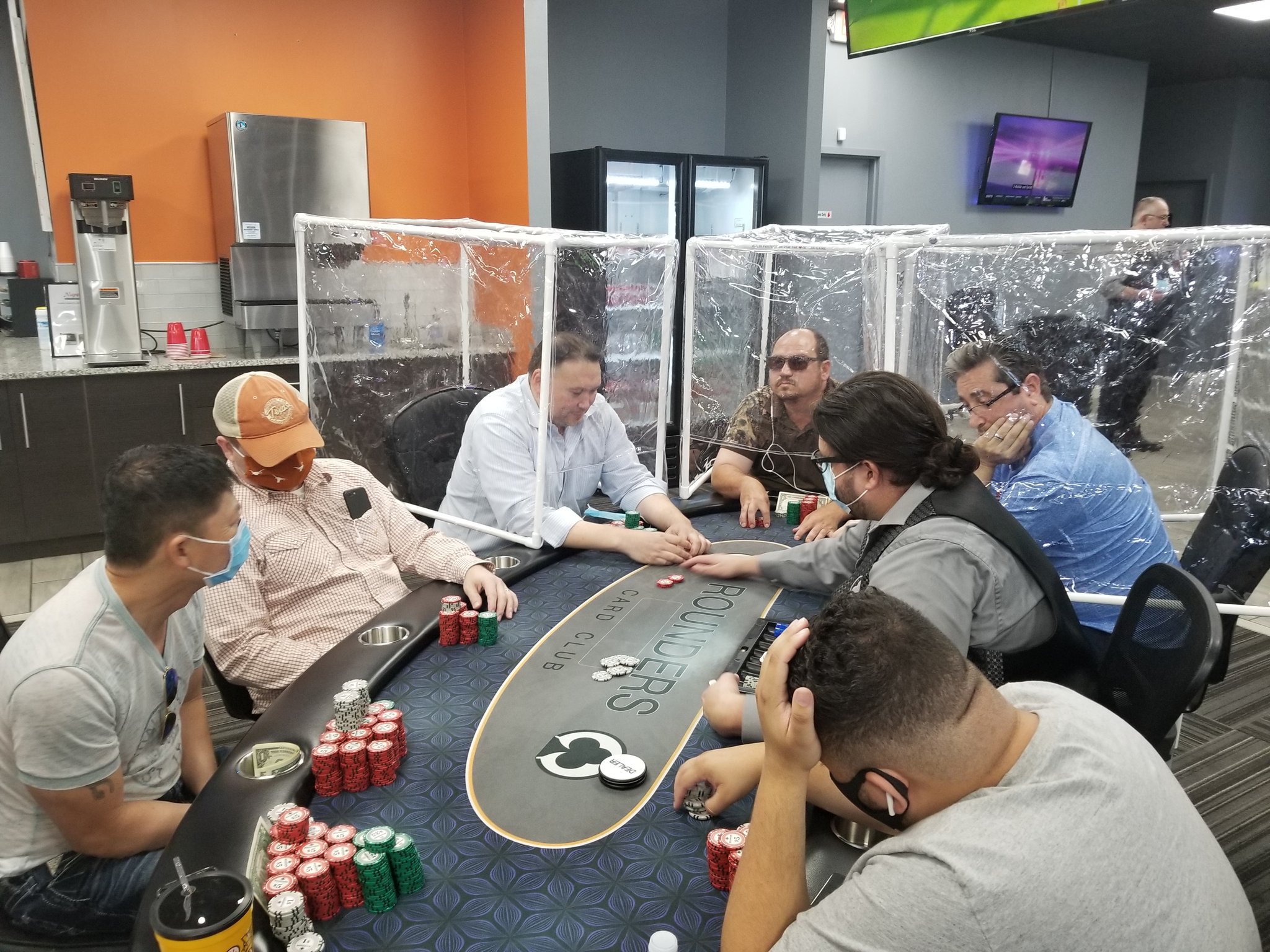 live poker