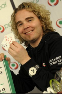 Tikkari with cards